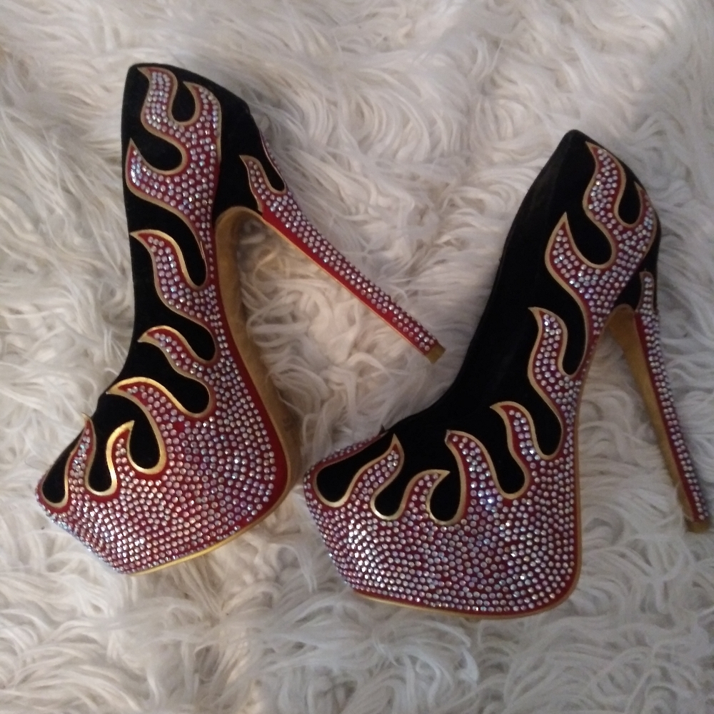 Womens red flame rhinestone shoes